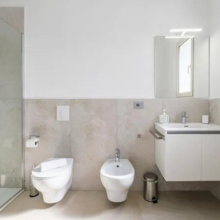 Taylor House - Your In 3*